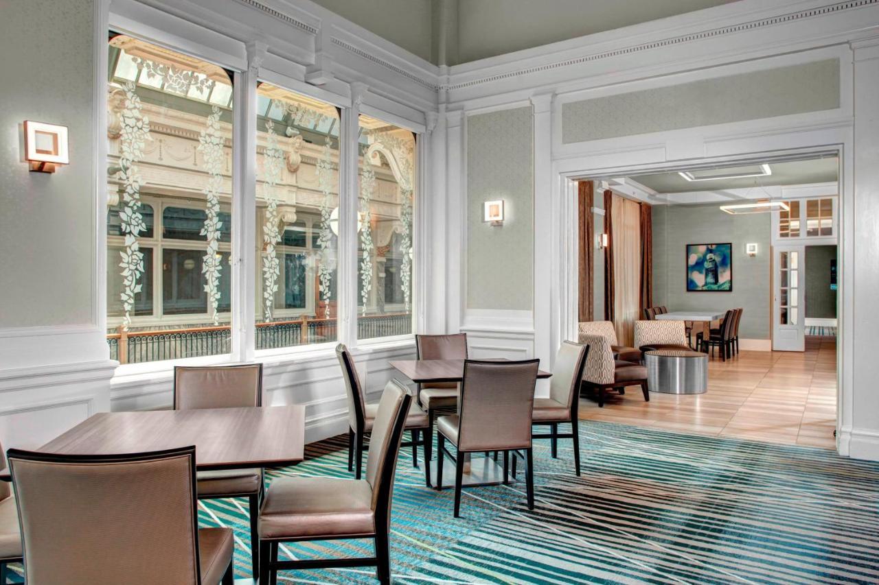 Residence Inn By Marriott Cleveland Downtown Экстерьер фото