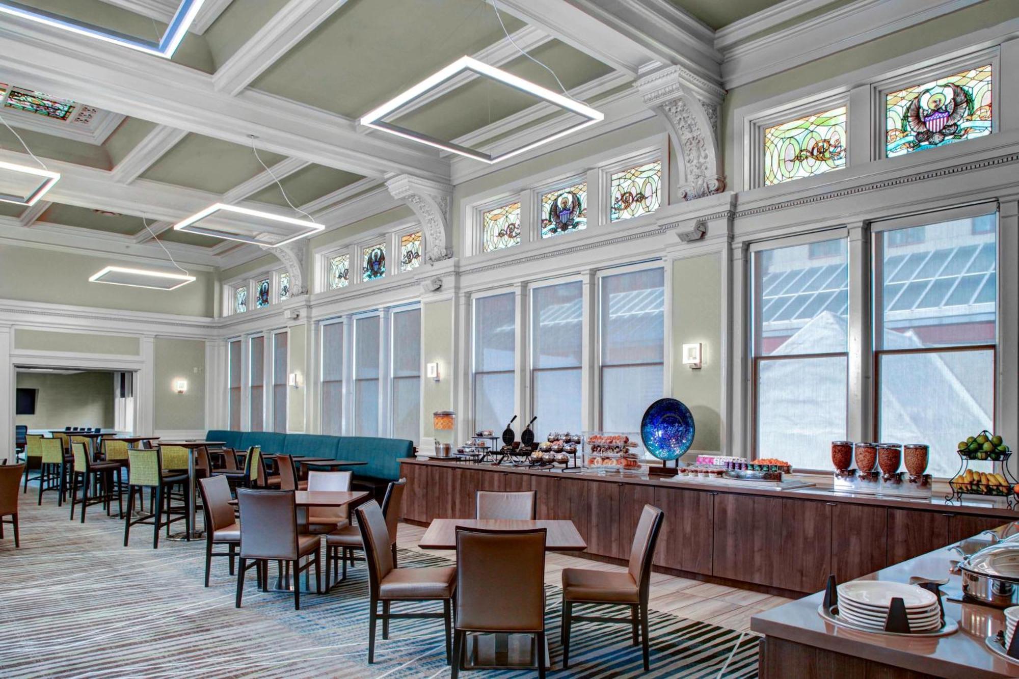 Residence Inn By Marriott Cleveland Downtown Экстерьер фото