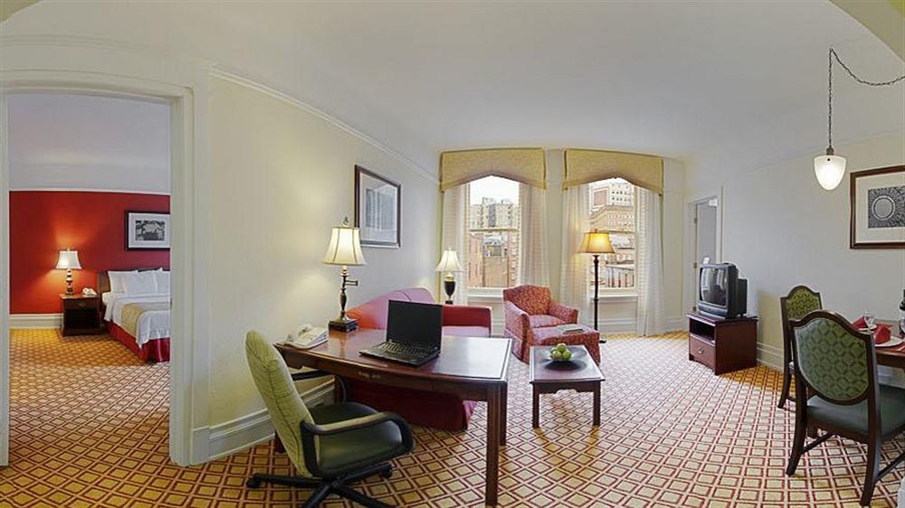 Residence Inn By Marriott Cleveland Downtown Экстерьер фото